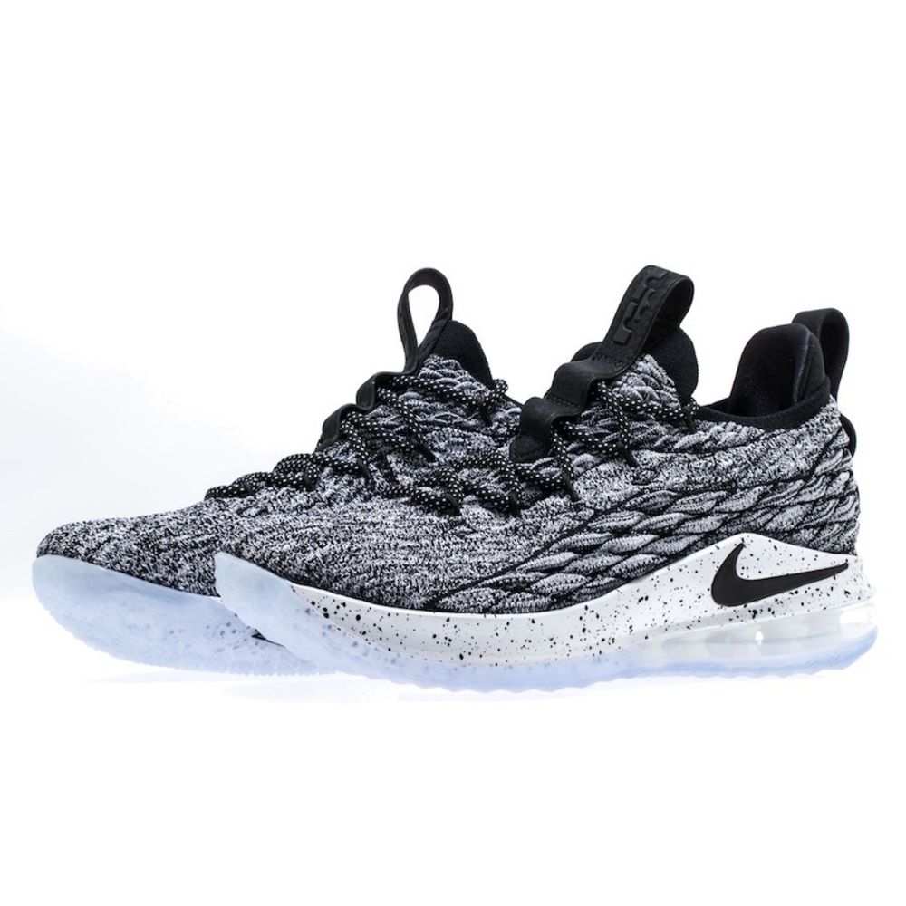 NIKE LEBRON 15 LOW “OREO”